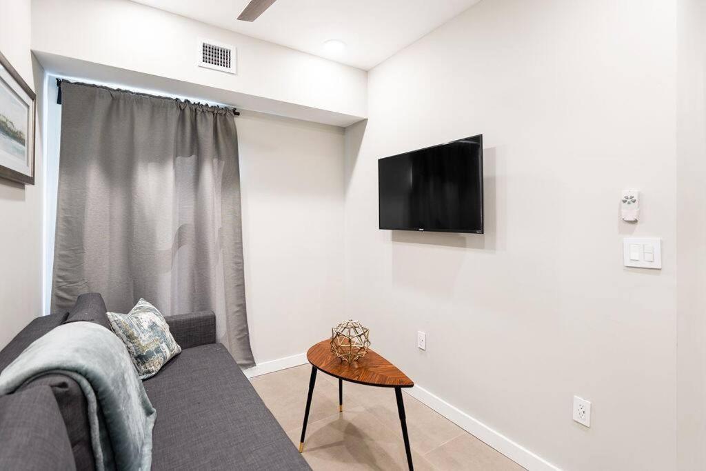 Elegant Miami Apartment East Little Havana / Free Parking Exterior foto